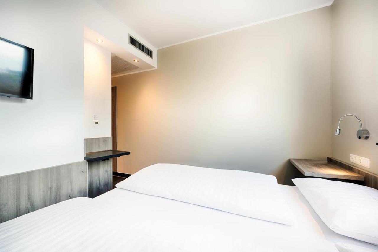 B&B Hotel Nuernberg-Plaerrer Εξωτερικό φωτογραφία
