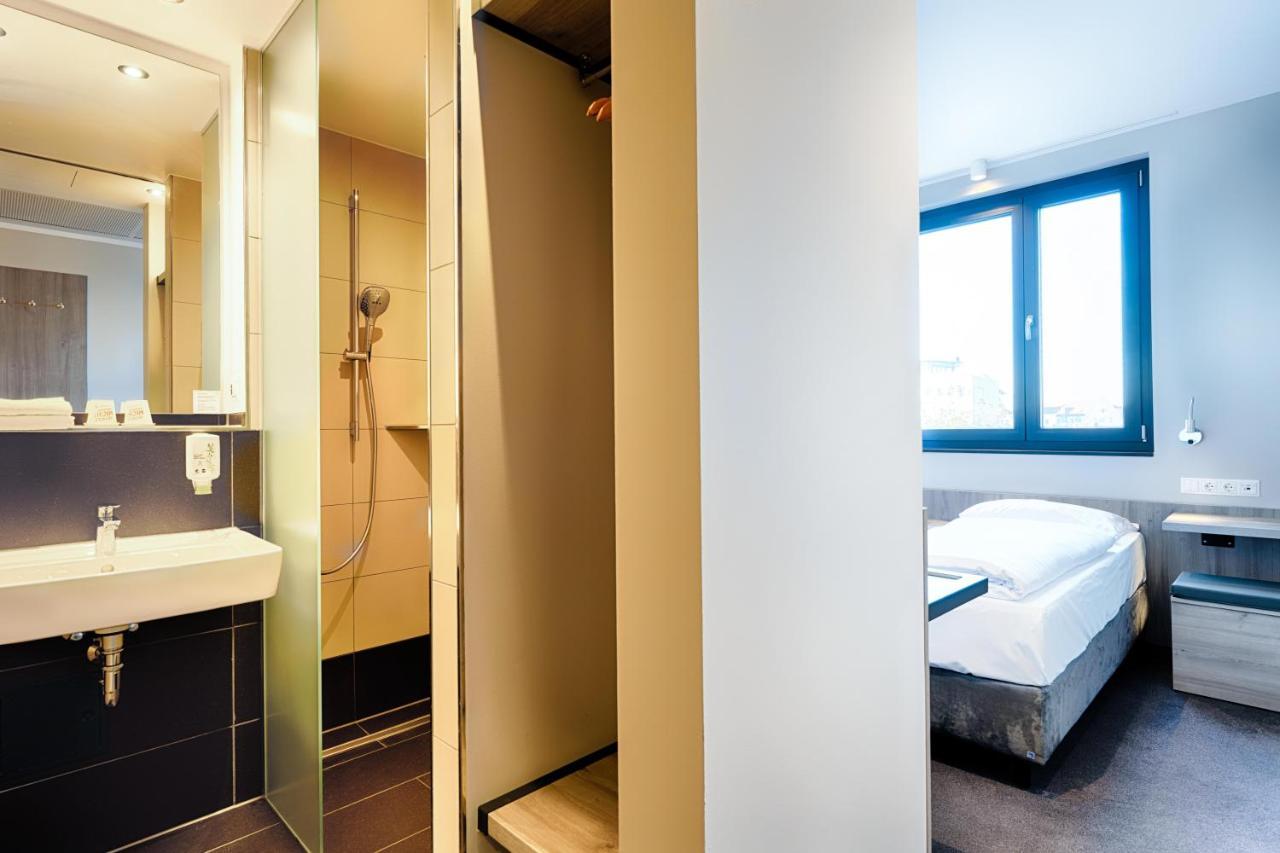 B&B Hotel Nuernberg-Plaerrer Εξωτερικό φωτογραφία