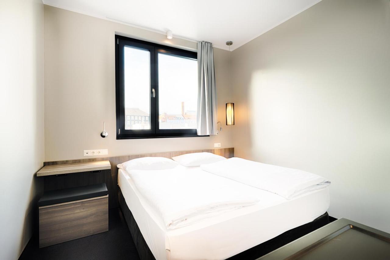 B&B Hotel Nuernberg-Plaerrer Εξωτερικό φωτογραφία
